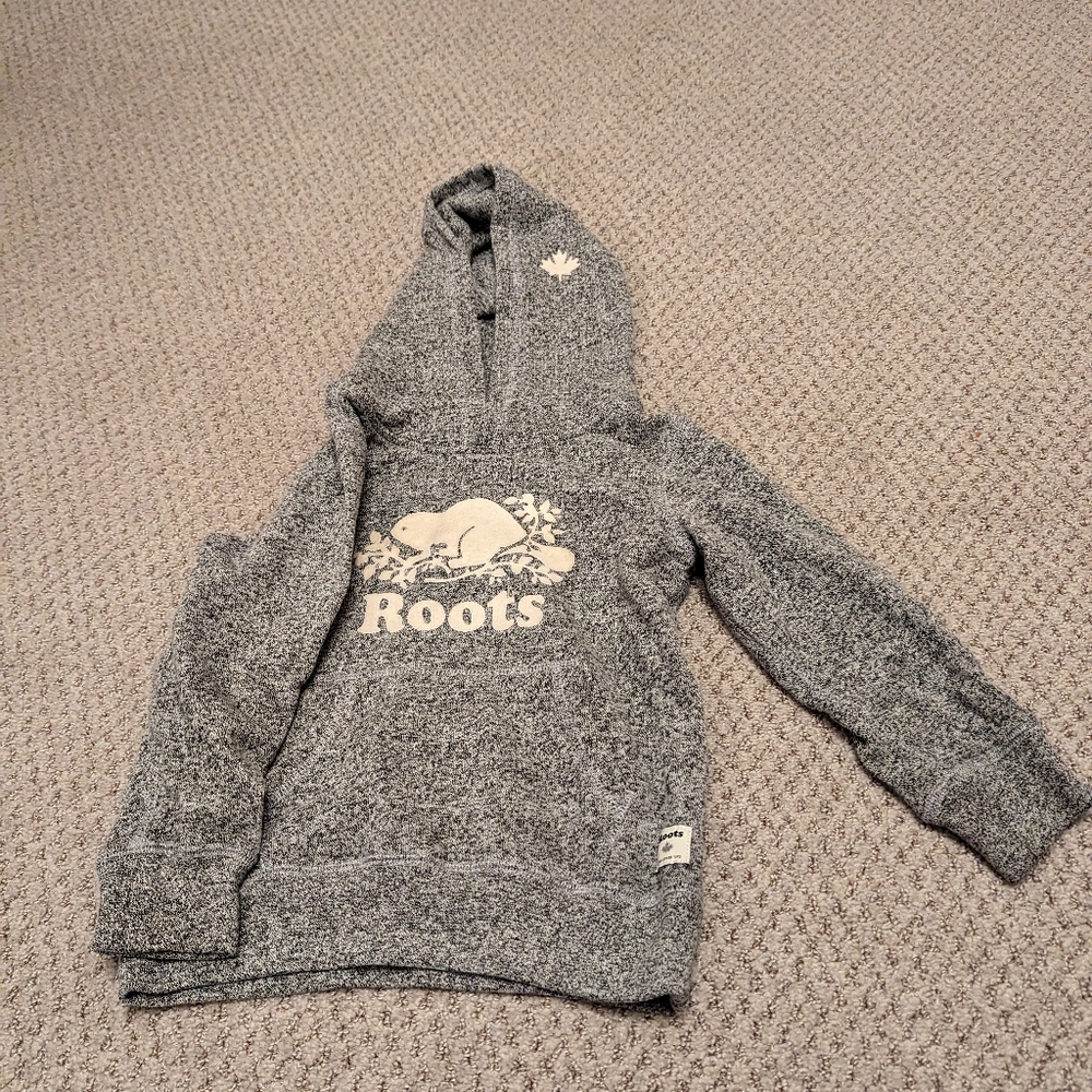 Roots, salt and pepper classic hoodie. Size 4T